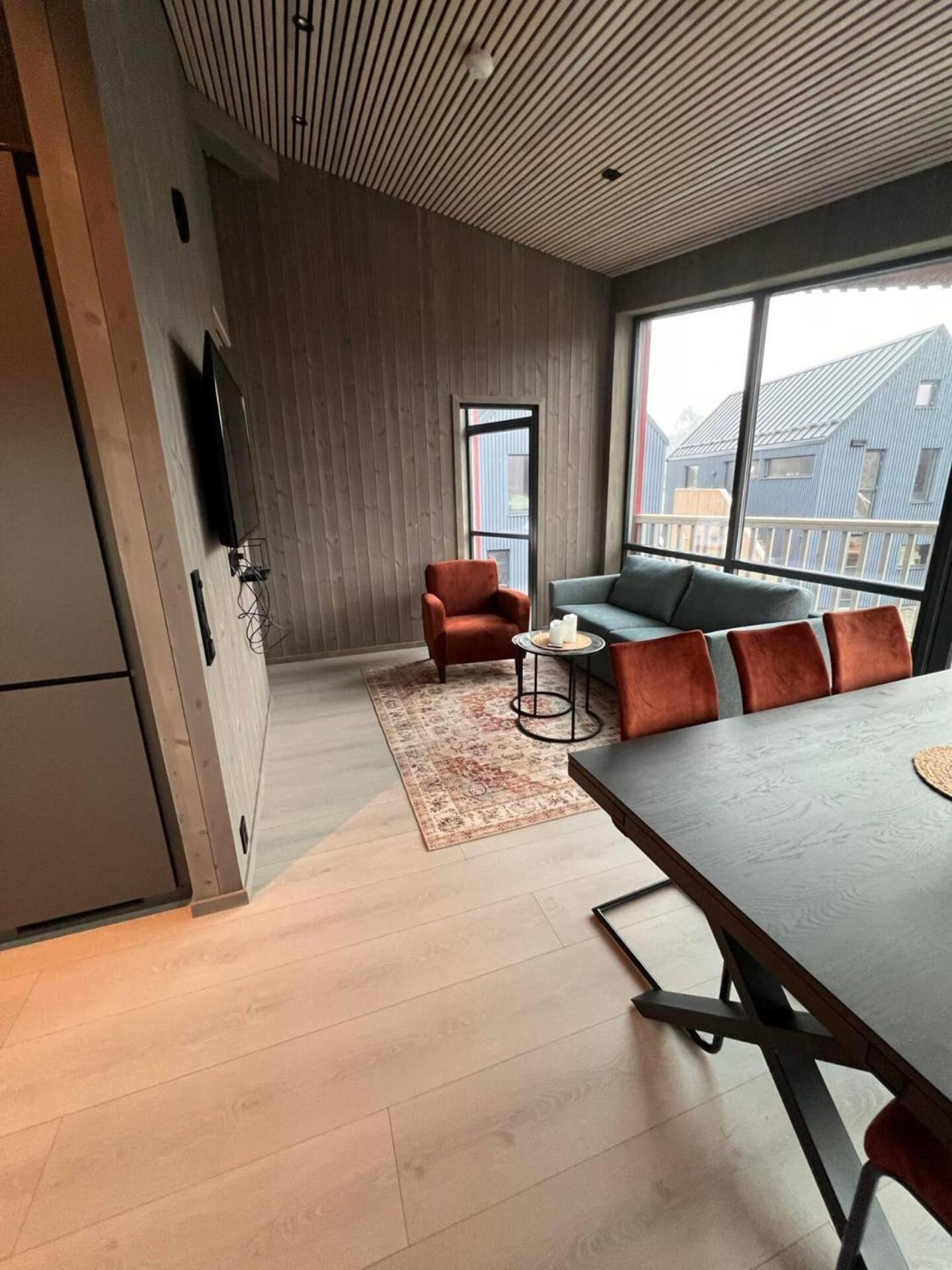 Stilren Leilighet I Henningsvær Eksteriør bilde
